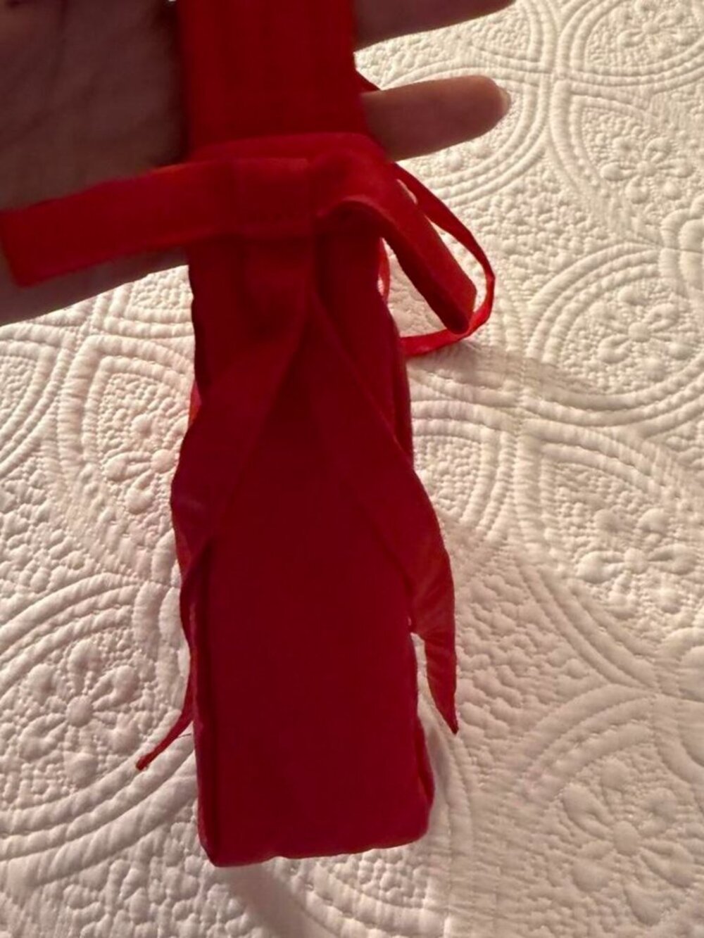 Baggu x Sandy Liang Mini Bow Bag Candy Apple Red - Picture 2 of 6